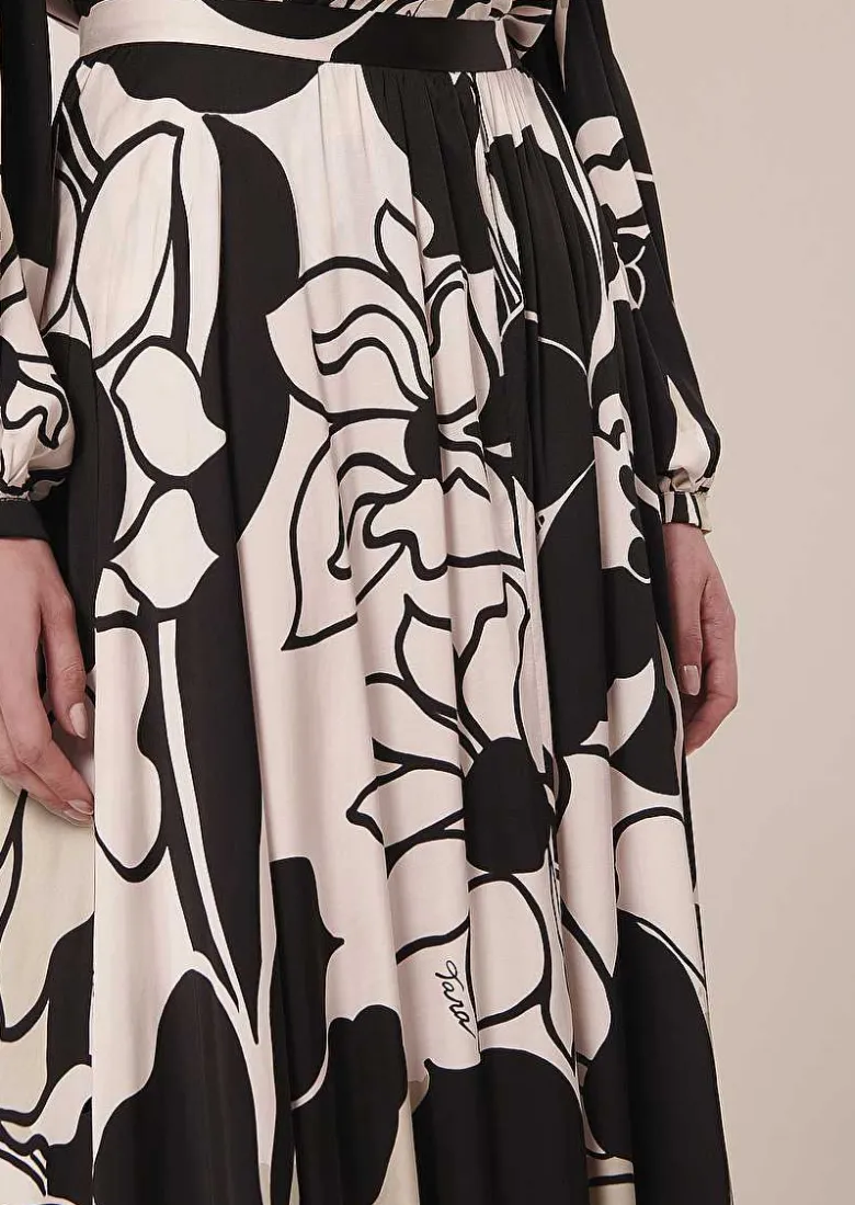TARA JARMON Joya Ecru With Black Flowers Skirt Best Sale